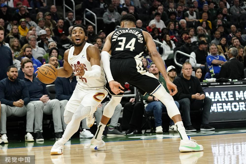 老朋友与新 老朋友与新